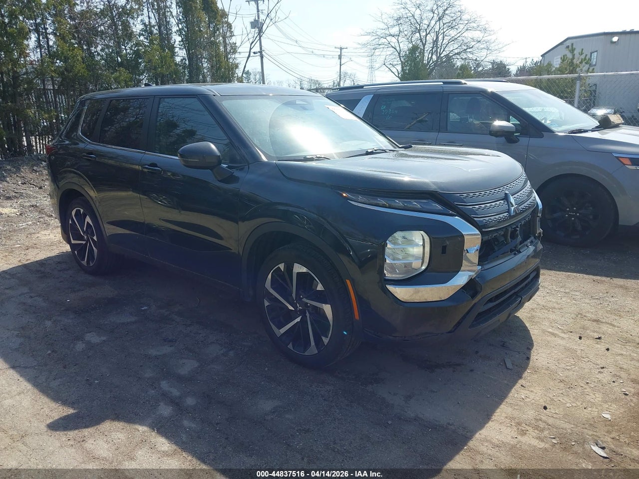 JA4J4TA85NZ****** · 2022 MITSUBISHI OUTLANDER ES 2.5 S-AWC