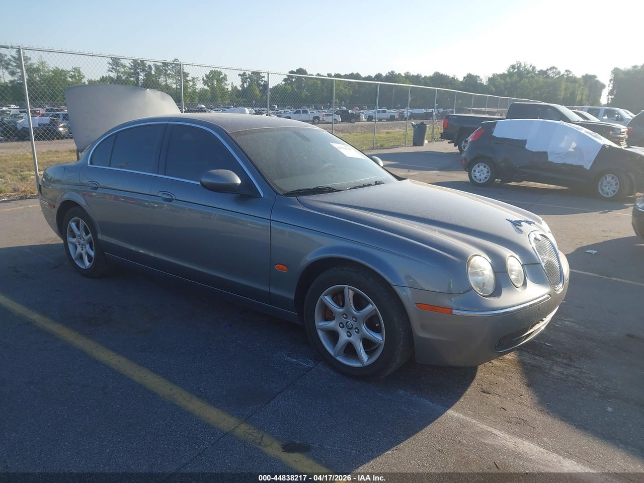 SAJWA01B56H****** · 2006 JAGUAR S-TYPE 4.2L V8