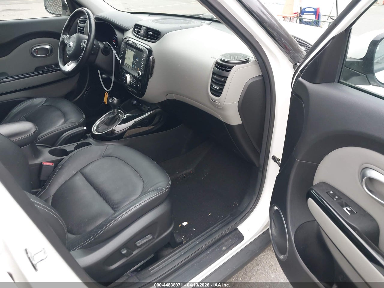 2017 KIA SOUL + · 5/11