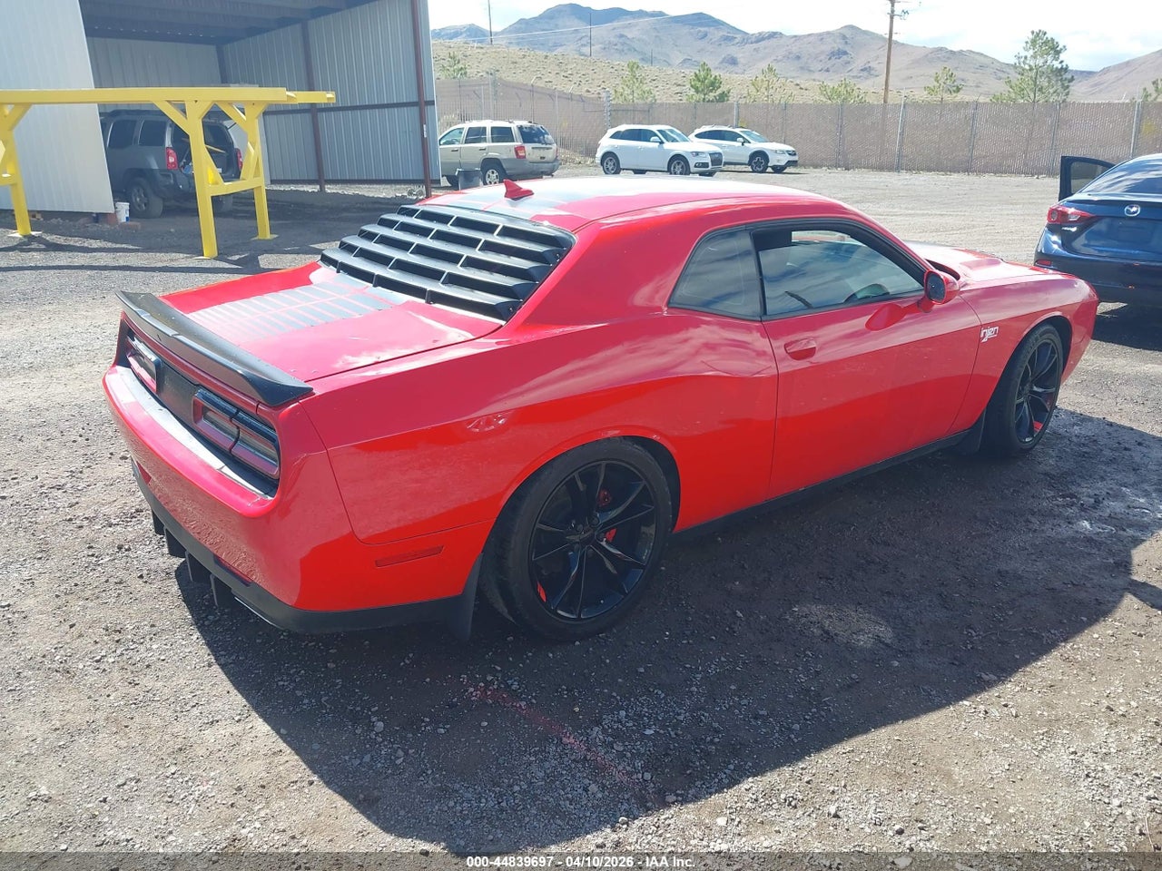 2016 DODGE CHALLENGER SXT · 4/11