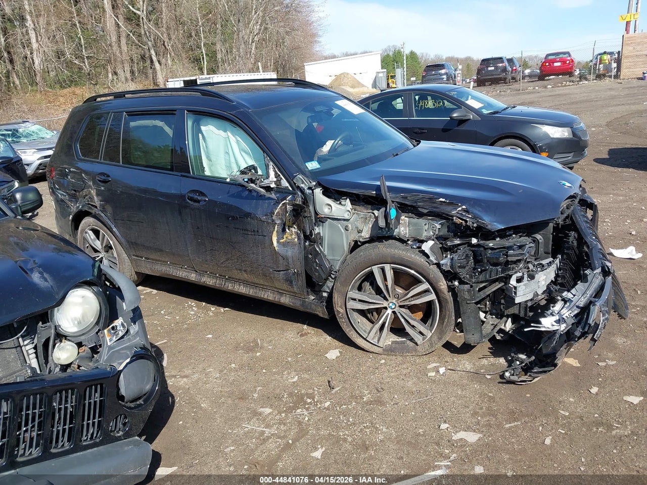 5UX23EM03S9****** · 2025 BMW X7 XDRIVE40I
