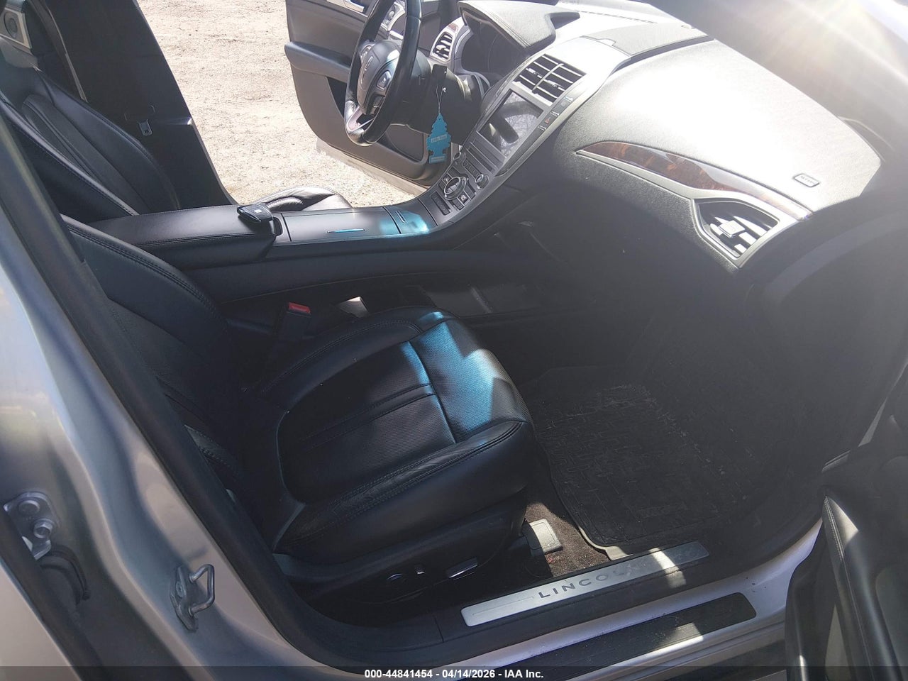 2017 LINCOLN MKZ RESERVE · 5/11