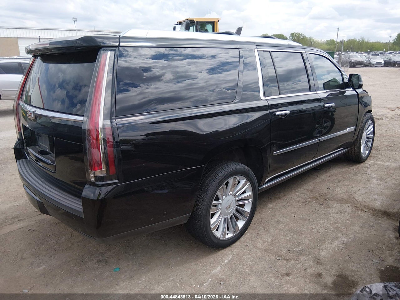 2016 CADILLAC ESCALADE ESV PLATINUM · 4/11