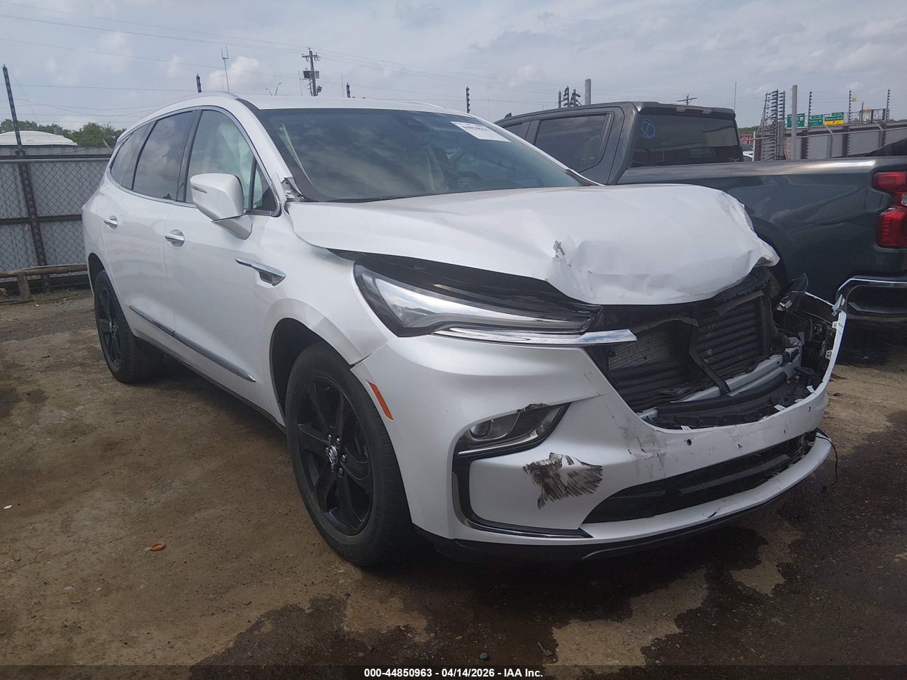 5GAERBKW0PJ****** · 2023 BUICK ENCLAVE ESSENCE FWD