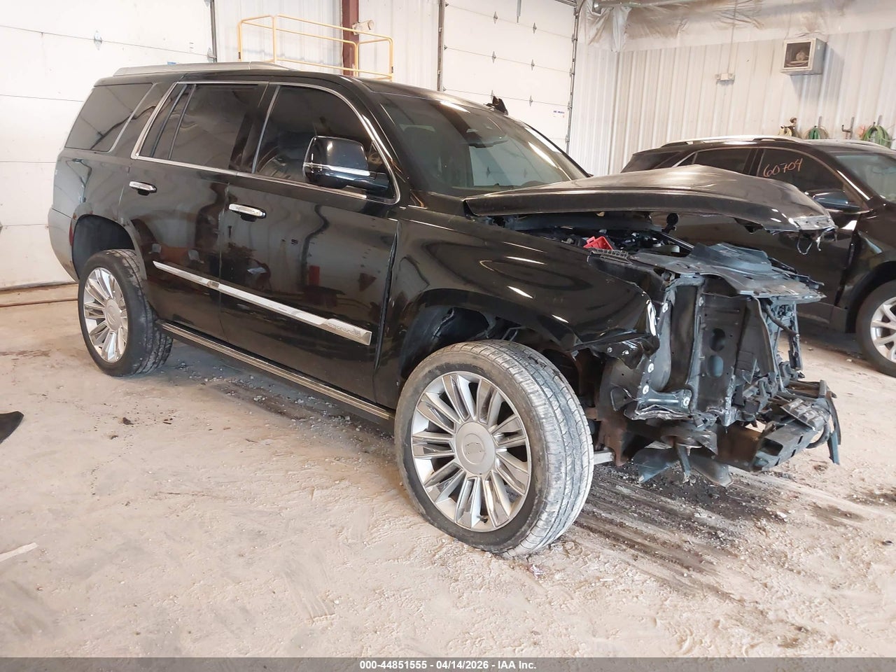 1GYS4DKJ6GR****** · 2016 CADILLAC ESCALADE PLATINUM