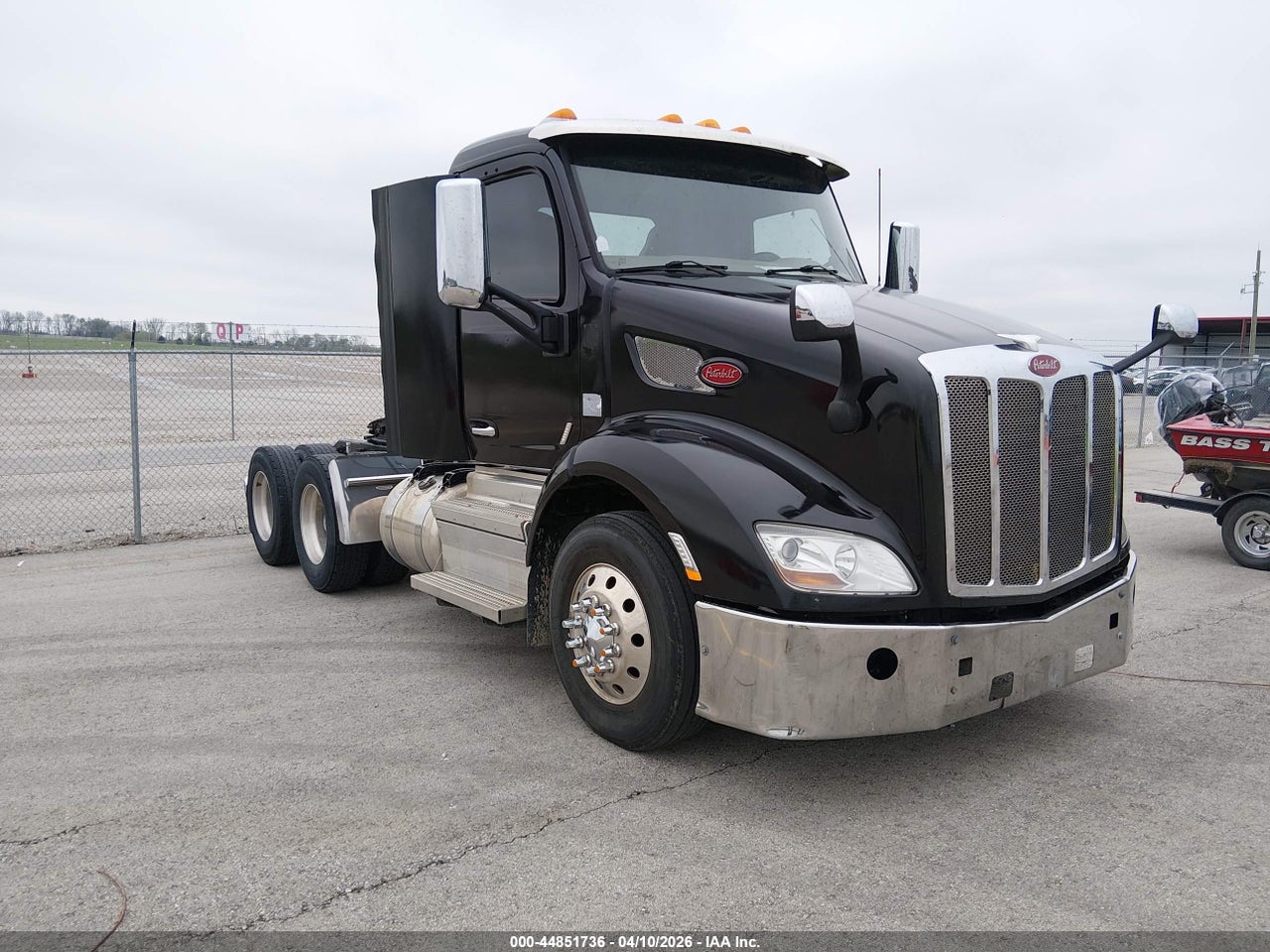 1XPBDP9X5JD****** · 2018 PETERBILT 579