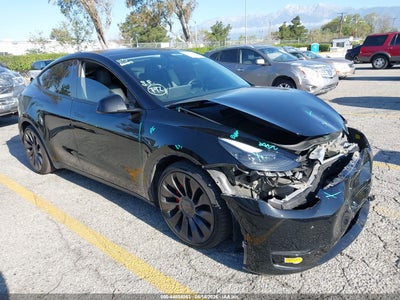 7SAYGDEF1NF****** · 2022 TESLA MODEL Y PERFORMANCE DUAL MOTOR ALL-WHEEL DRIVE