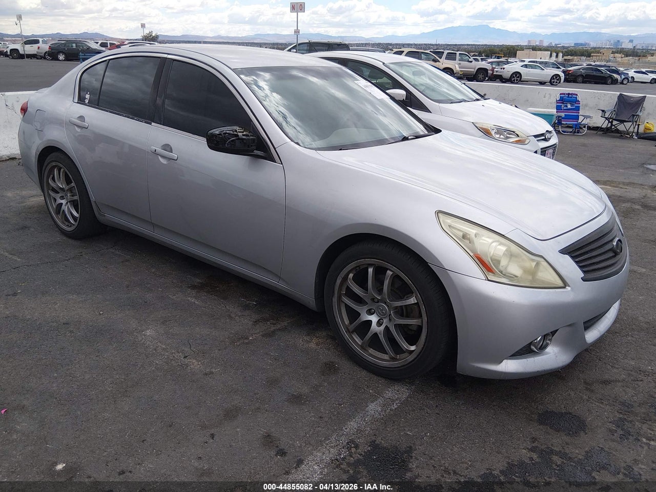 JN1CV6APXBM****** · 2011 INFINITI G37 JOURNEY