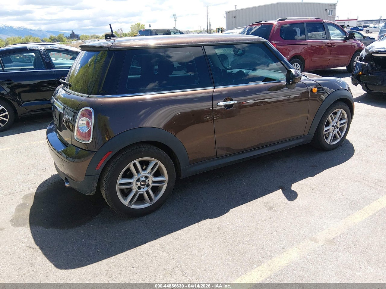 2011 MINI COOPER · 4/11