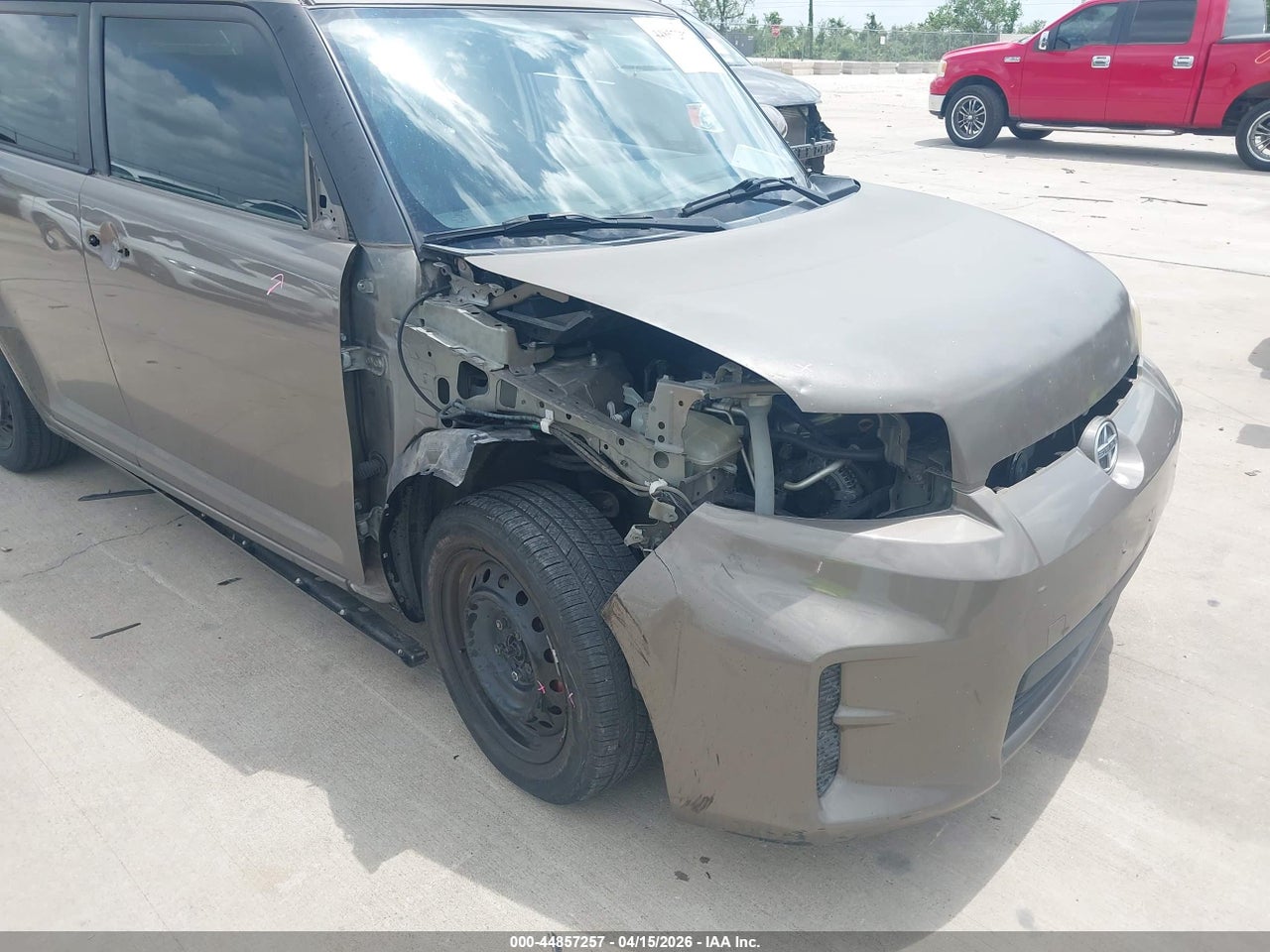 2011 SCION XB · 6/11