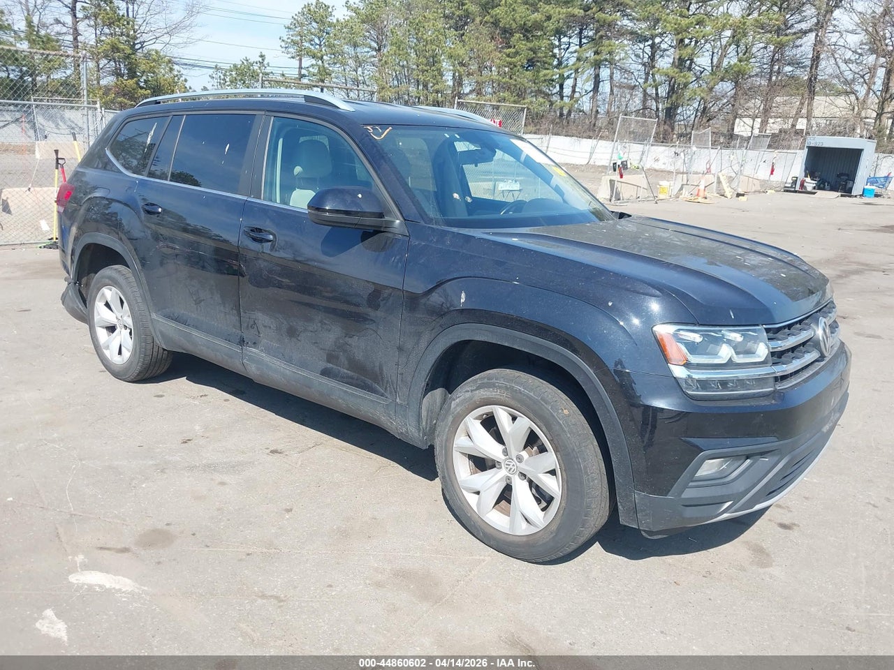 1V2LR2CA1KC****** · 2019 VOLKSWAGEN ATLAS 3.6L V6 SE