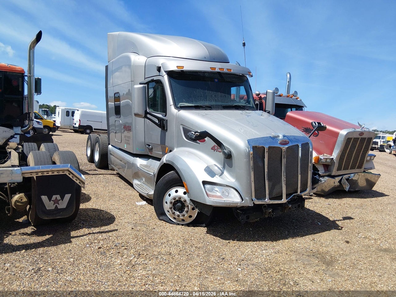 1XPBDP9X2JD****** · 2018 PETERBILT 579