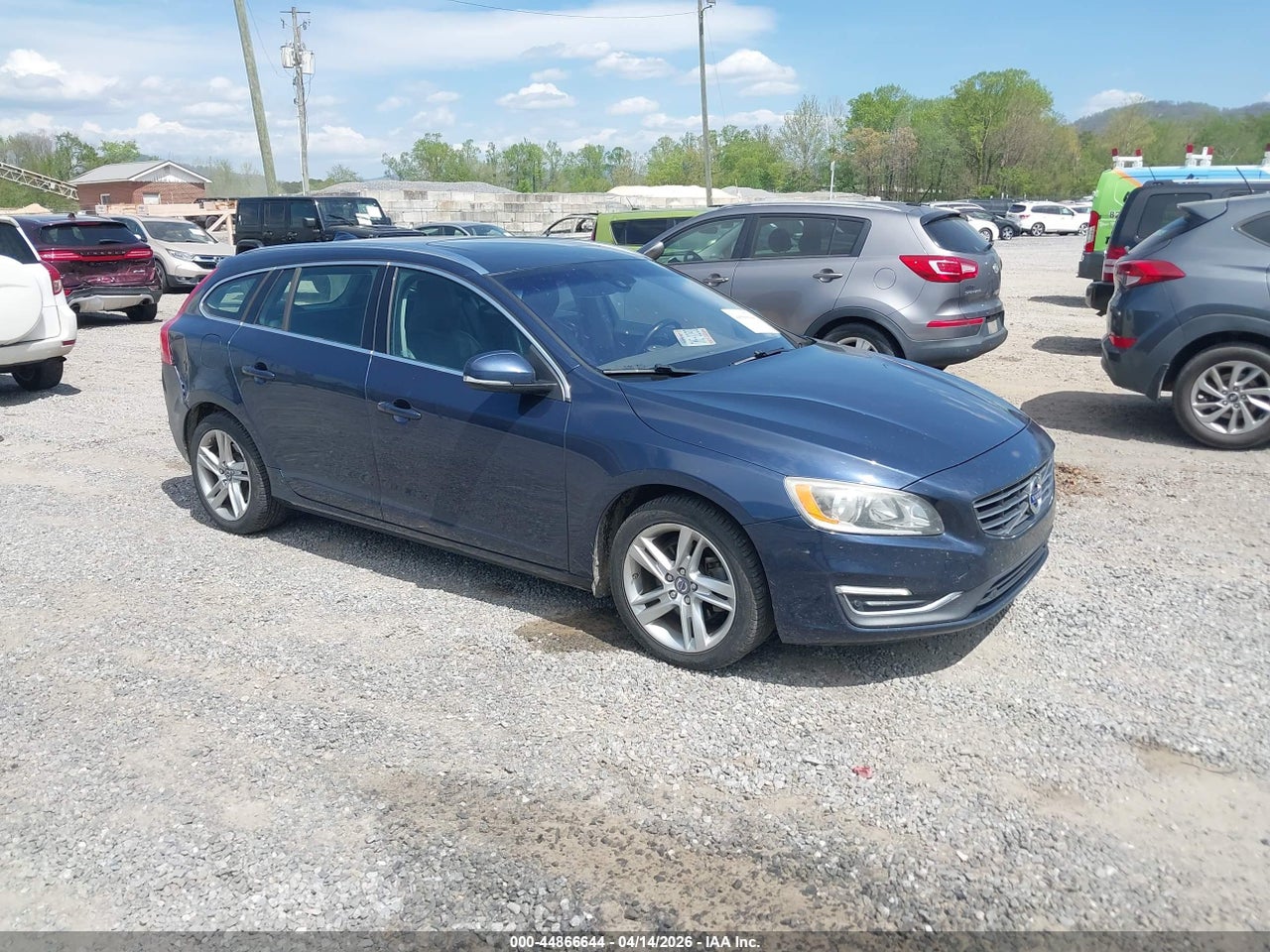 YV140MEK3F1****** · 2015 VOLVO V60 T5 PREMIER