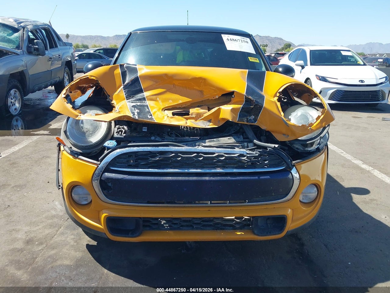 WMWXP7C56F2****** · 2015 MINI HARDTOP COOPER S · 6/11
