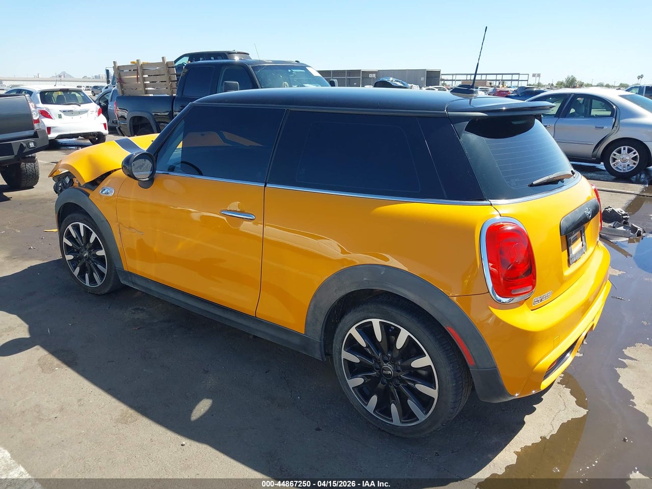 WMWXP7C56F2****** · 2015 MINI HARDTOP COOPER S · 3/11