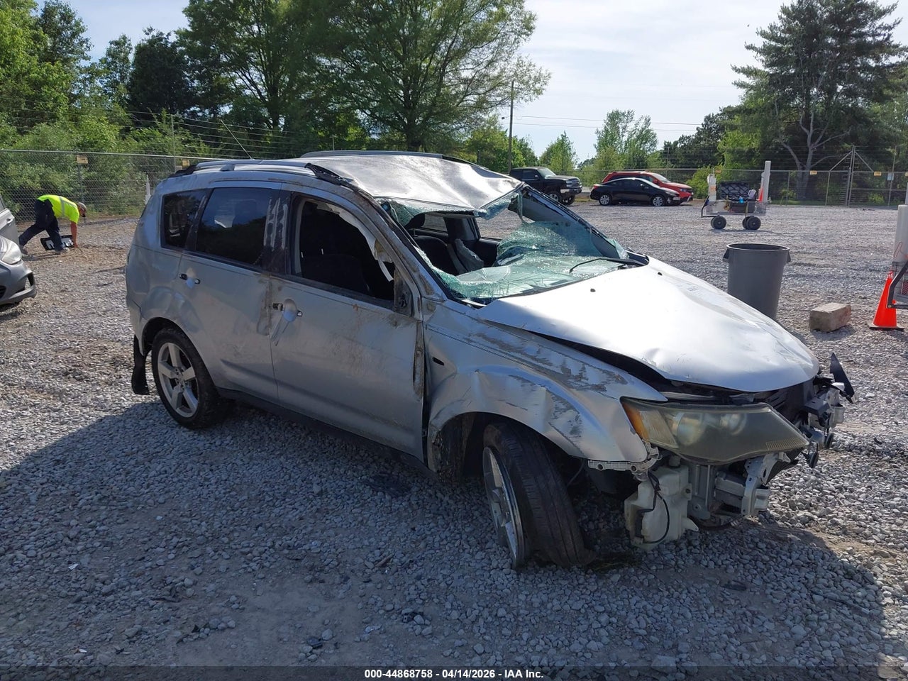 JA4MS41X17U****** · 2007 MITSUBISHI OUTLANDER XLS