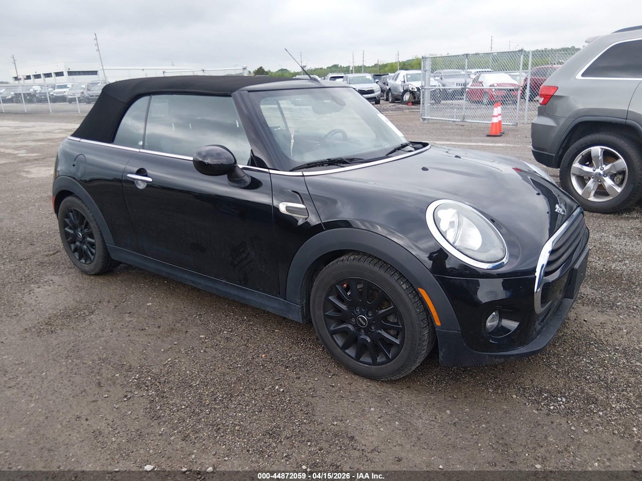 WMWWG5C50G3****** · 2016 MINI CONVERTIBLE COOPER