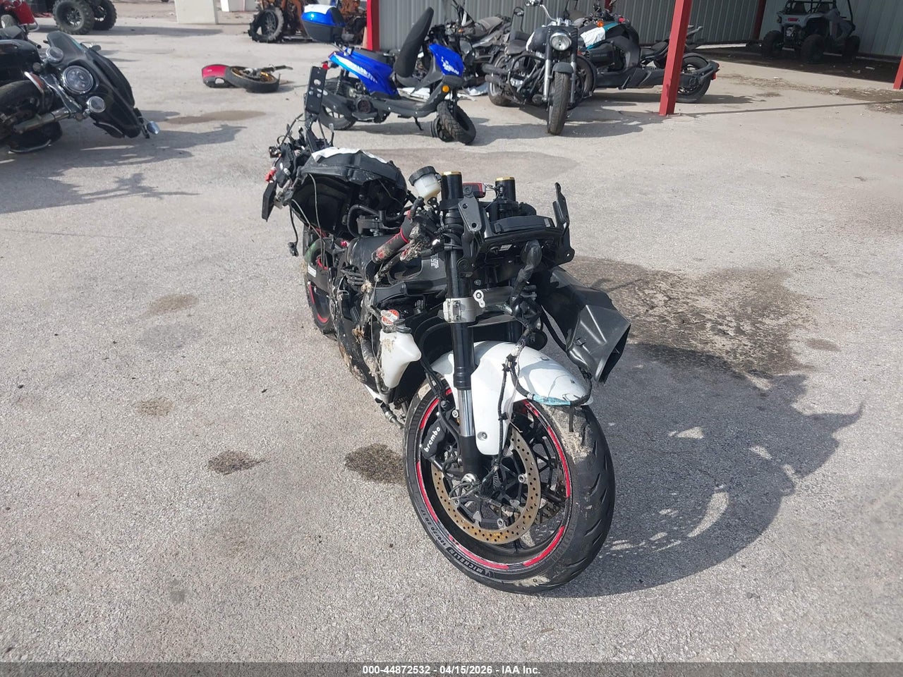 JS1DM11B2P7****** · 2023 SUZUKI GSX-R1000