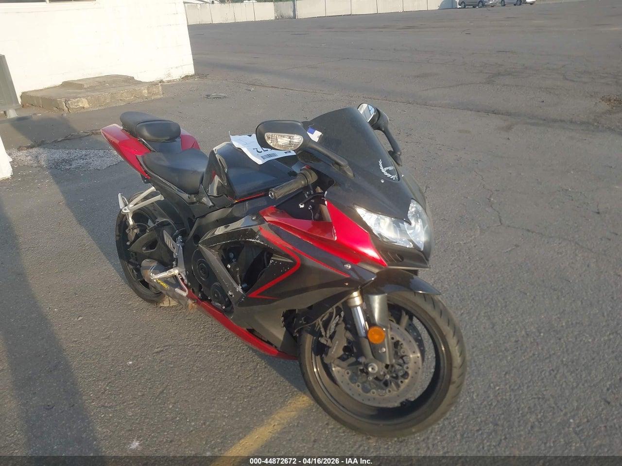 JS1GN7EA582****** · 2008 SUZUKI GSX-R600