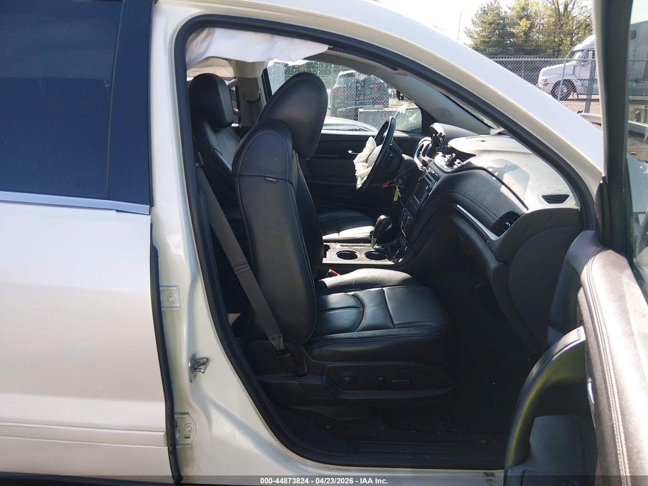 2015 CHEVROLET TRAVERSE 2LT · 5/11