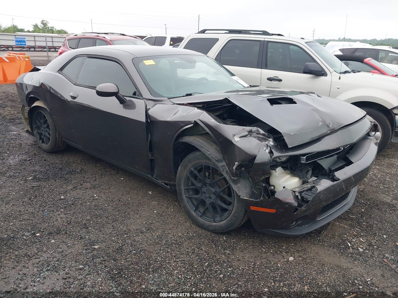 2C3CDZAG4GH****** · 2016 DODGE CHALLENGER SXT