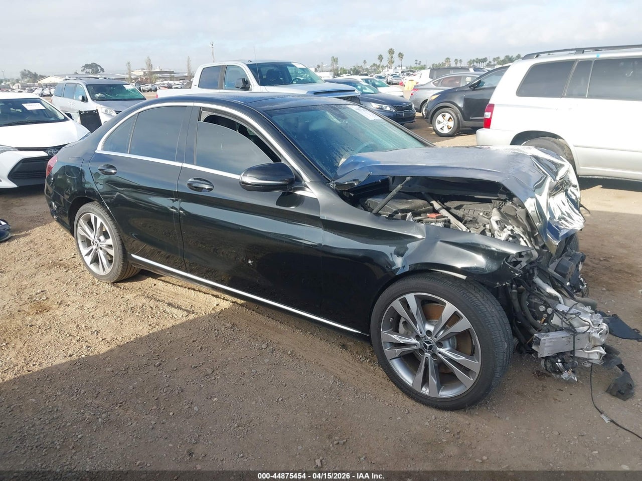 55SWF4JB9HU****** · 2017 MERCEDES-BENZ C 300