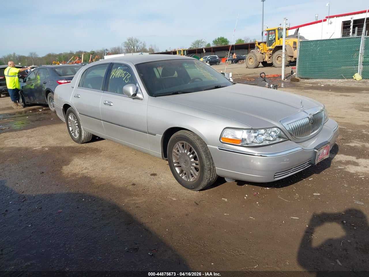 2LNHM82V19X****** · 2009 LINCOLN TOWN CAR SIGNATURE LIMITED