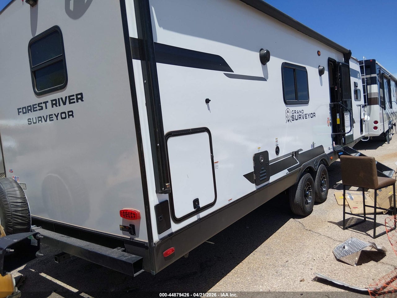 2026 FOREST RIVER SURVEYOR · 4/10