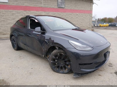 7SAYGDEE6SA****** · 2025 TESLA MODEL Y LONG RANGE DUAL MOTOR ALL-WHEEL DRIVE