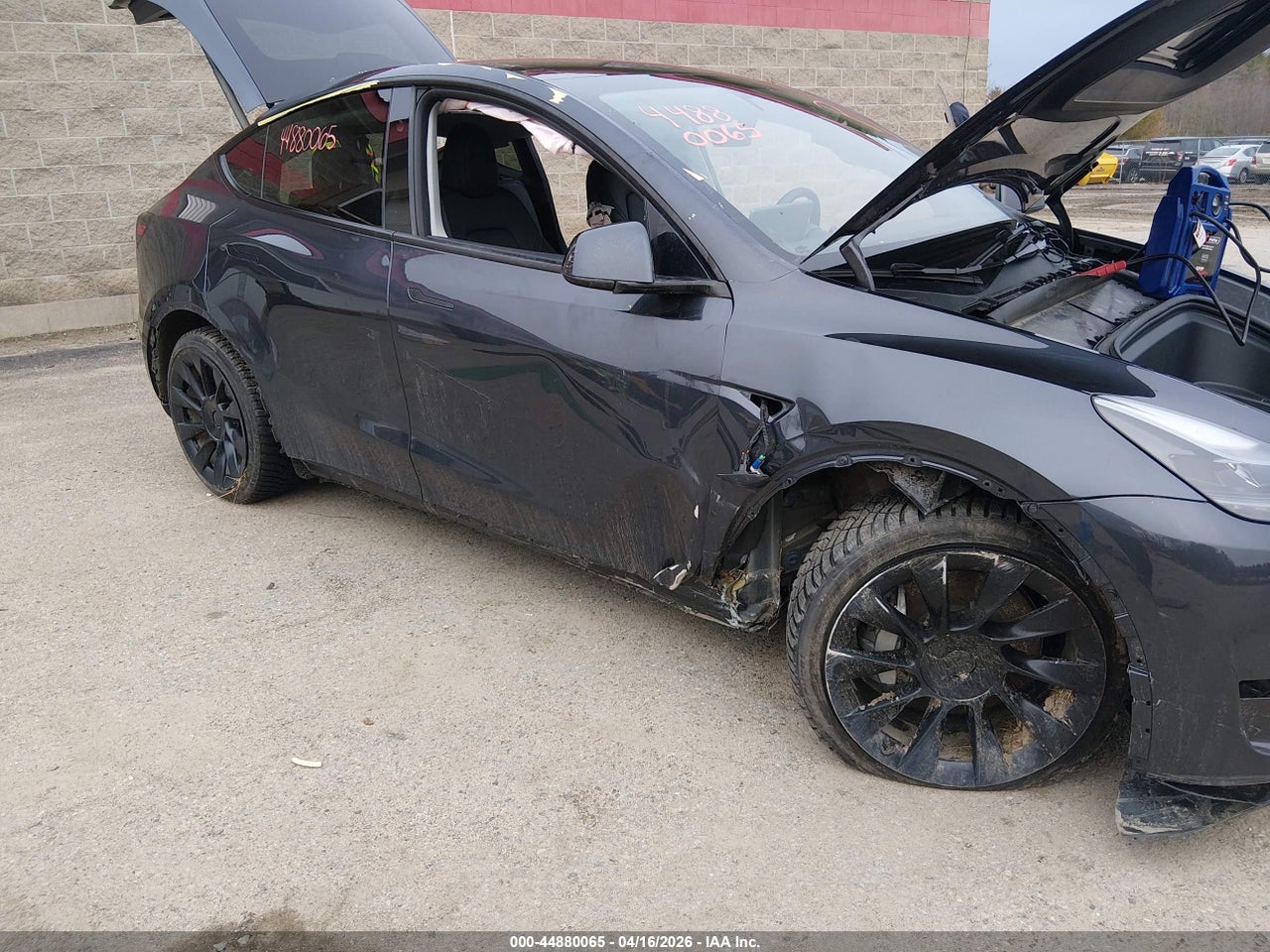 2025 TESLA MODEL Y LONG RANGE DUAL MOTOR ALL-WHEEL DRIVE · 6/11