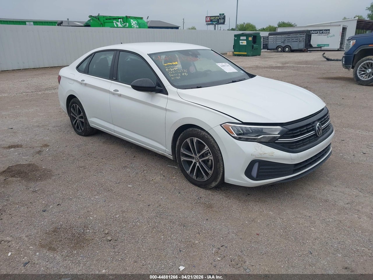 3VWBM7BUXRM****** · 2024 VOLKSWAGEN JETTA 1.5T SPORT