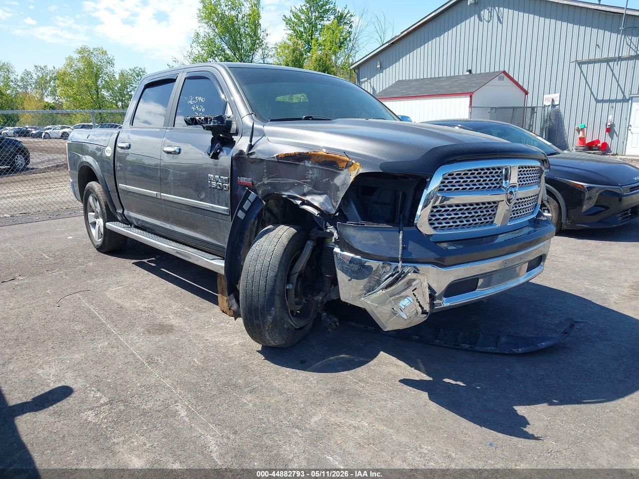 1C6RR7NT5JS****** · 2018 RAM 1500 LARAMIE  4X4 5'7 BOX