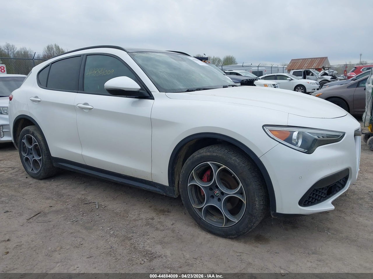 ZASFAKNN0J7****** · 2018 ALFA ROMEO STELVIO TI SPORT AWD