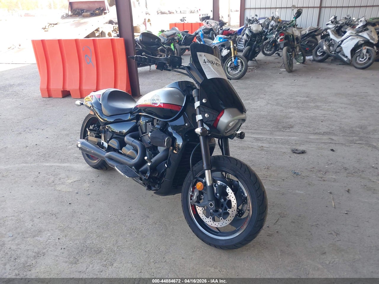 2018 SUZUKI VZR1800