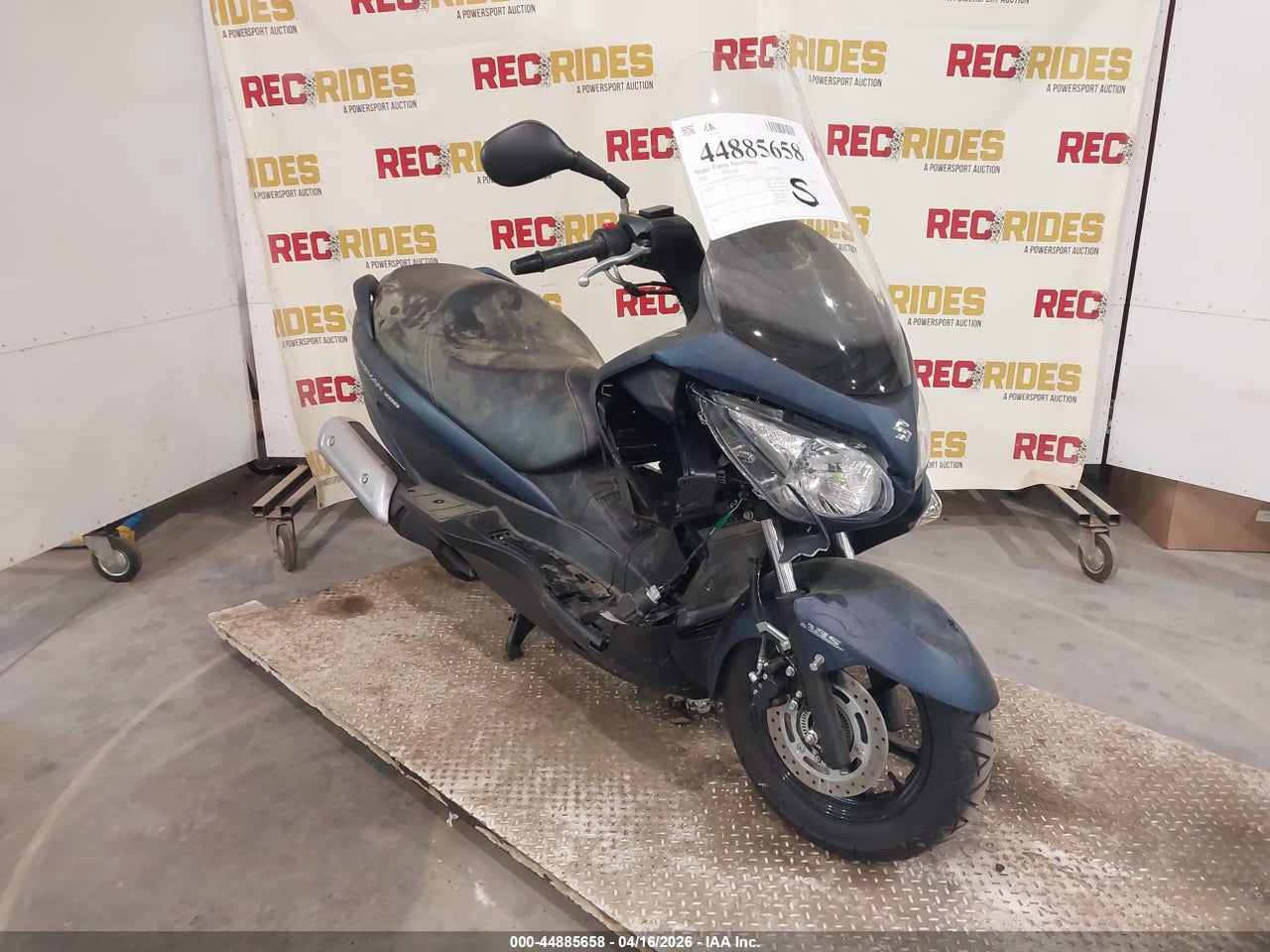 MLCCH41A3N1****** · 2022 SUZUKI UH200