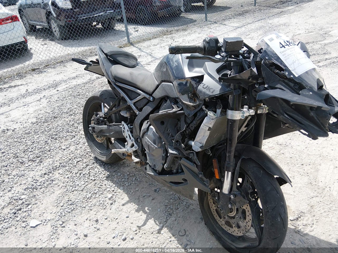 2025 SUZUKI GSX800 F