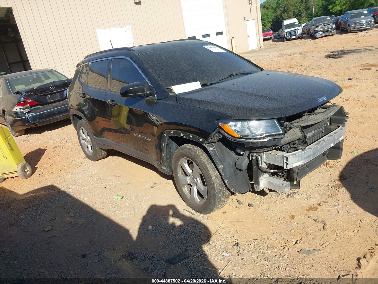 3C4NJDBB6JT****** · 2018 JEEP COMPASS LATITUDE 4X4