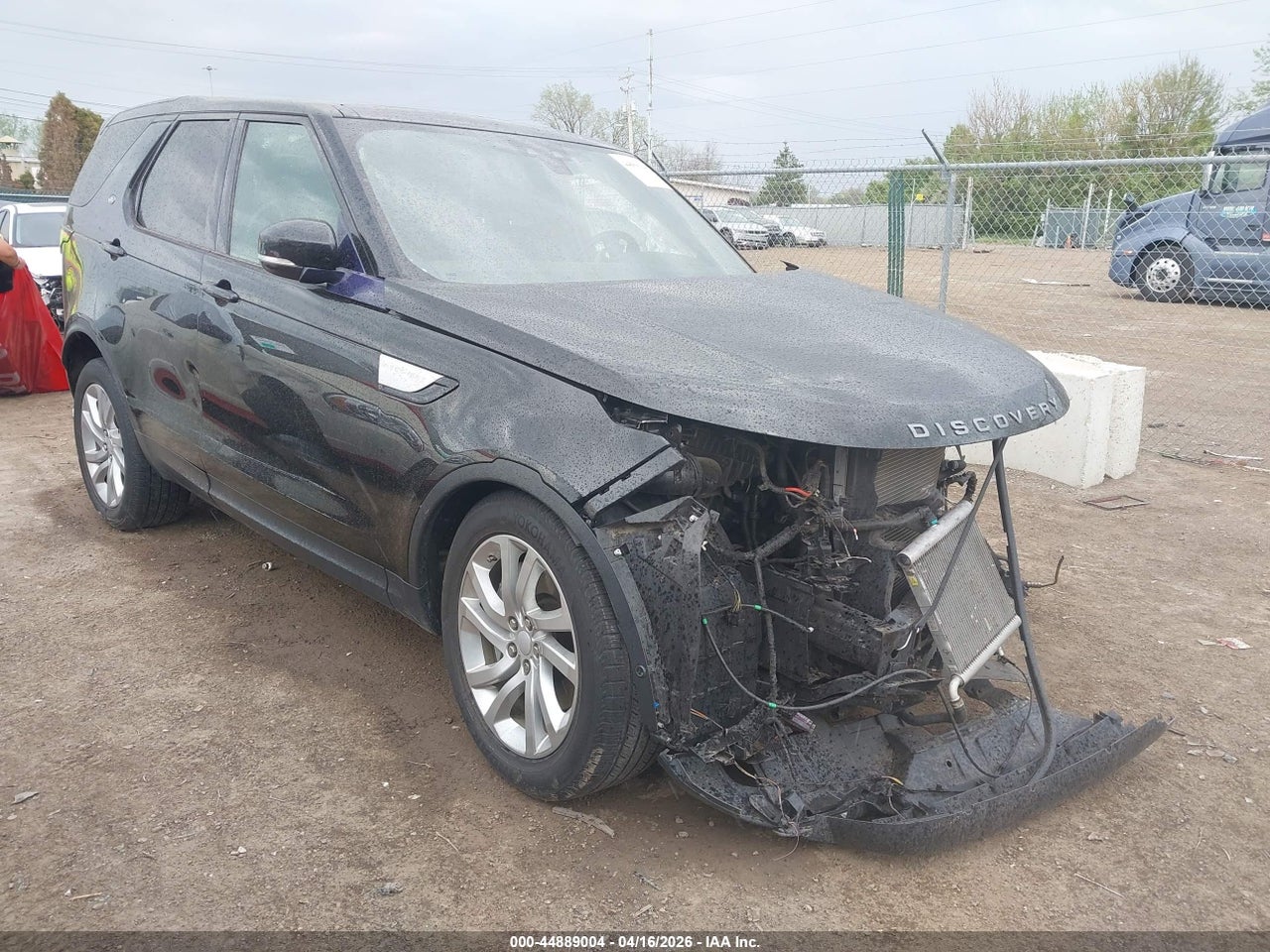 SALRR2RV6KA****** · 2019 LAND ROVER DISCOVERY HSE