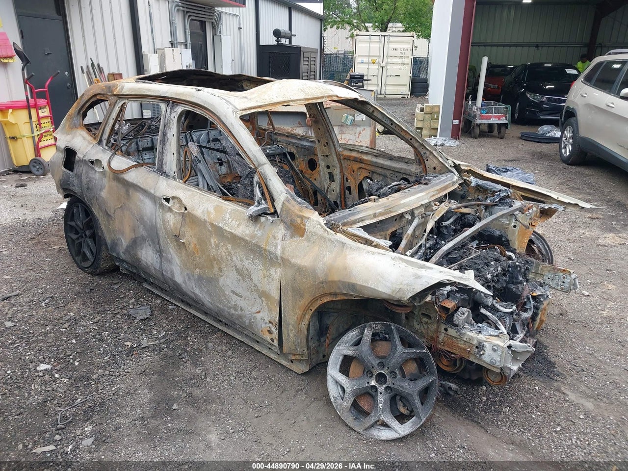 WBXHT3C37H5****** · 2017 BMW X1 XDRIVE28I