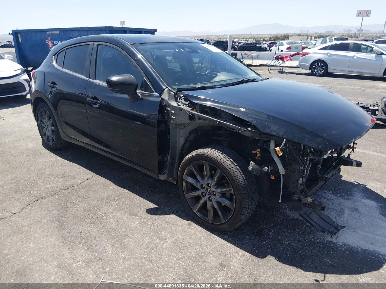 3MZBN1L32JM****** · 2018 MAZDA MAZDA3 TOURING