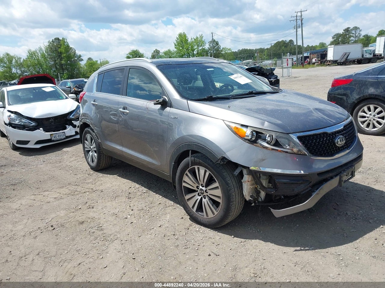 KNDPCCAC2G7****** · 2016 KIA SPORTAGE EX