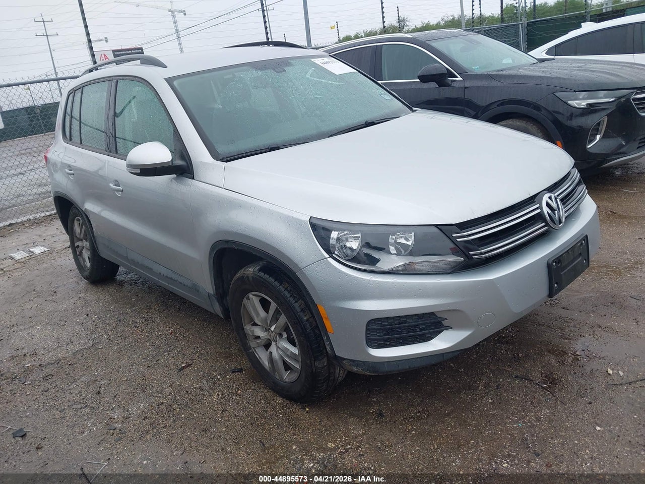WVGAV7AX5GW****** · 2016 VOLKSWAGEN TIGUAN S