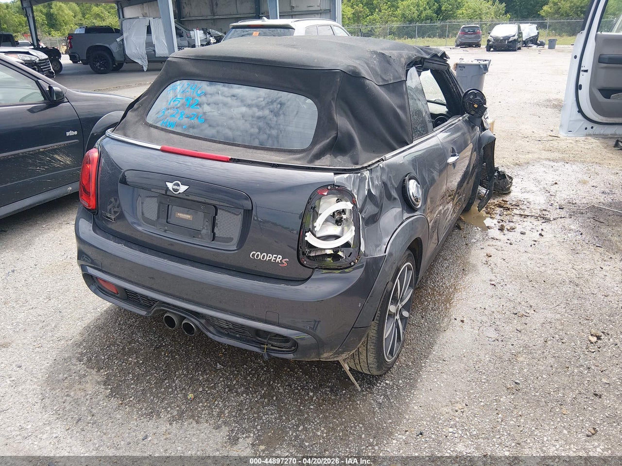 2017 MINI CONVERTIBLE COOPER S · 4/11