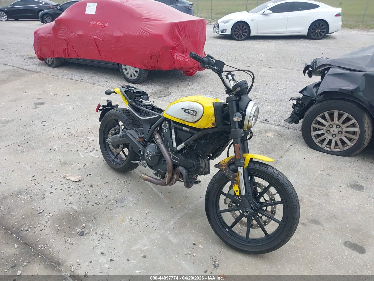 ML015ANM6FT****** · 2015 DUCATI SCRAMBLER 800