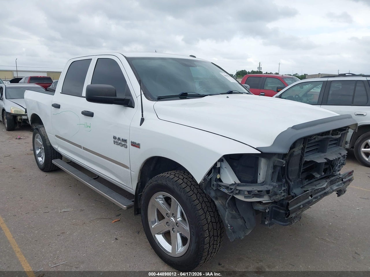 3C6RR6KTXJG****** · 2018 RAM 1500 EXPRESS  4X2 5'7 BOX