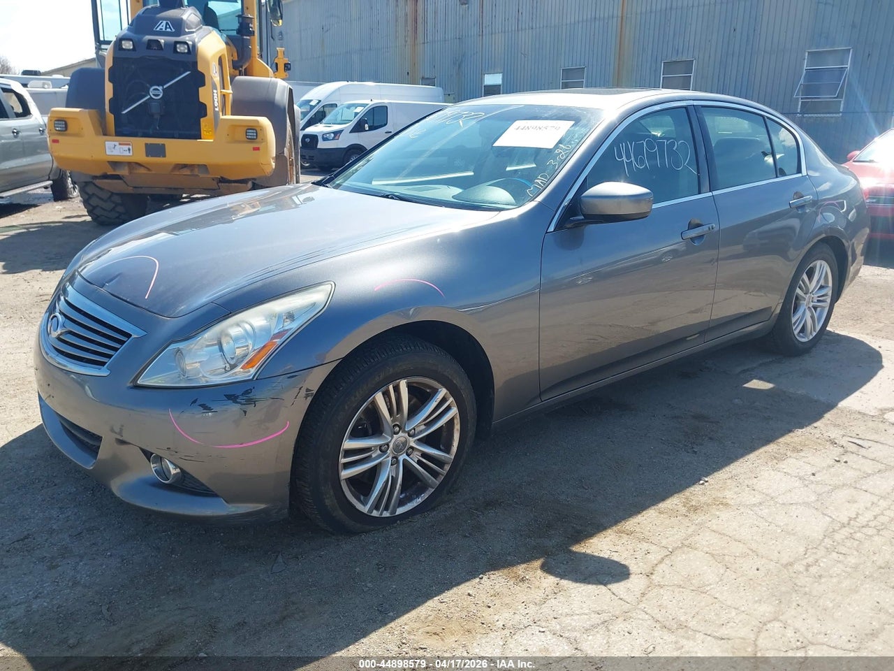 2012 INFINITI G37X · 2/11
