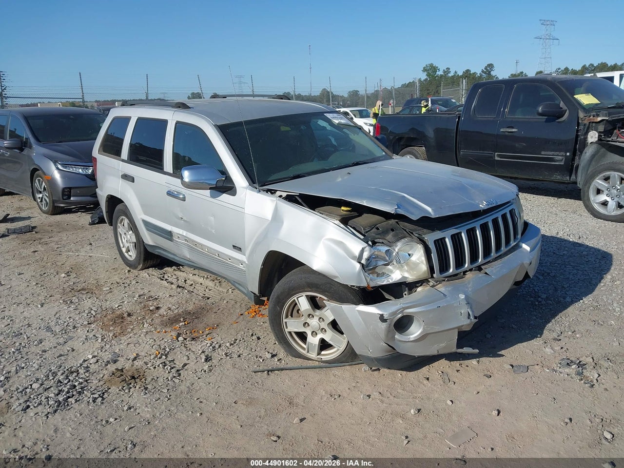 1J4GS48K65C****** · 2005 JEEP GRAND CHEROKEE LAREDO