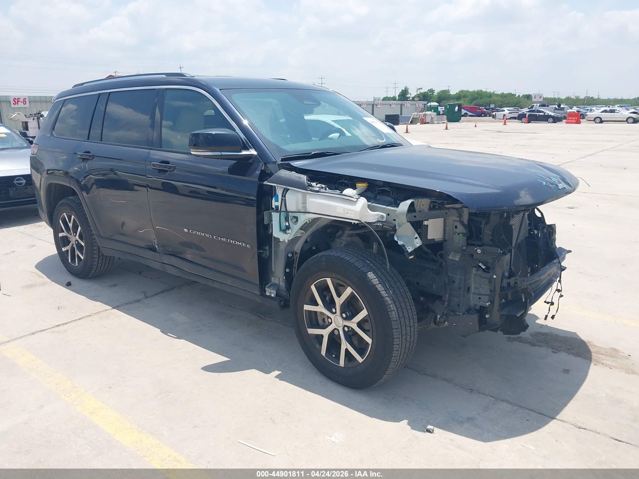 1C4RJKBG4P8****** · 2023 JEEP GRAND CHEROKEE L LIMITED 4X4