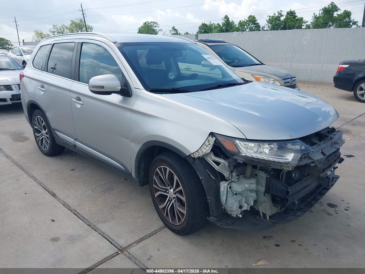 JA4AD3A30JZ****** · 2018 MITSUBISHI OUTLANDER SEL