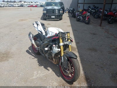JS1GR7MA7H2****** · 2017 SUZUKI GSX-R750